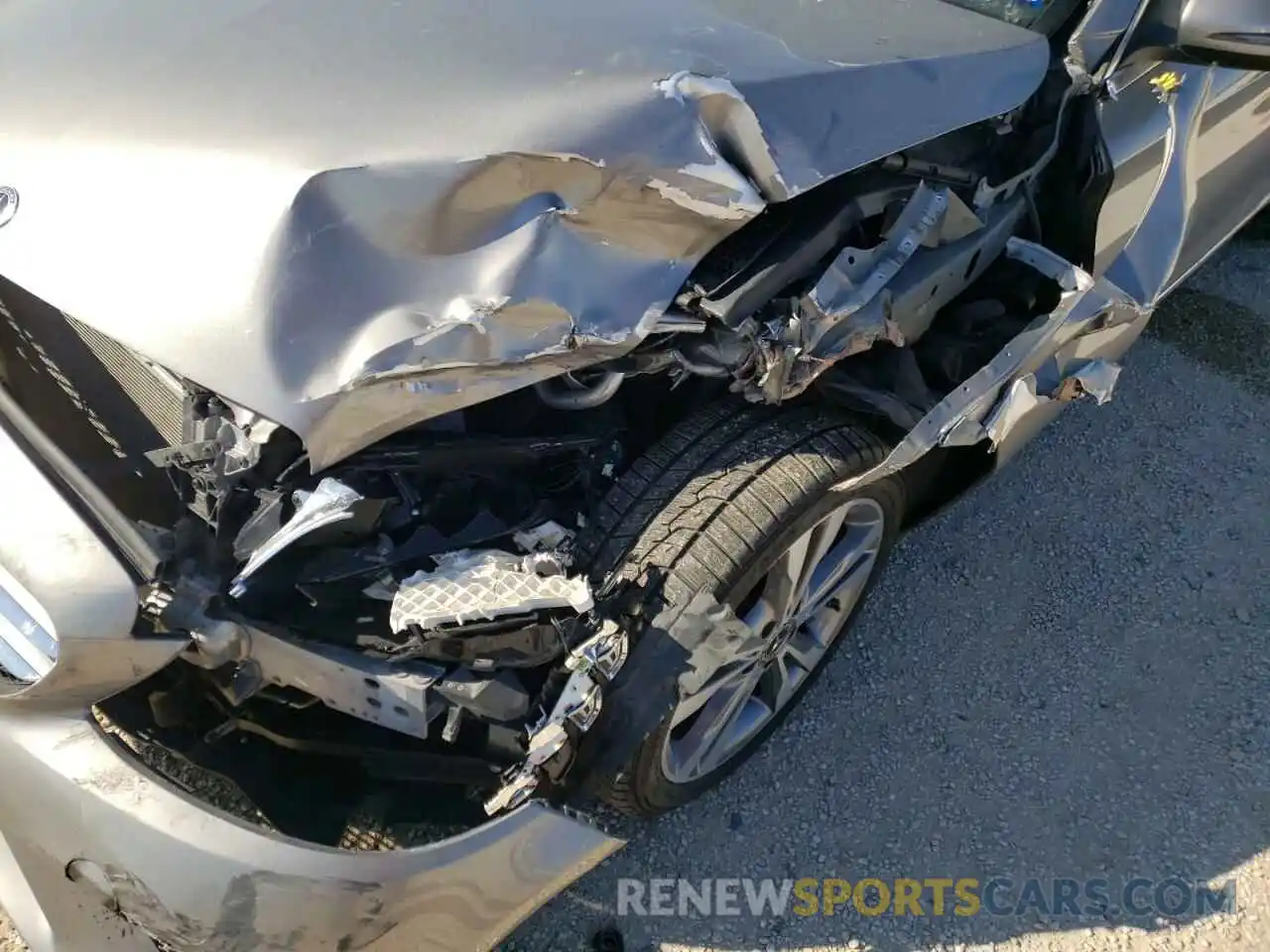 9 Photograph of a damaged car WDDWF8DB5KR519794 MERCEDES-BENZ C-CLASS 2019