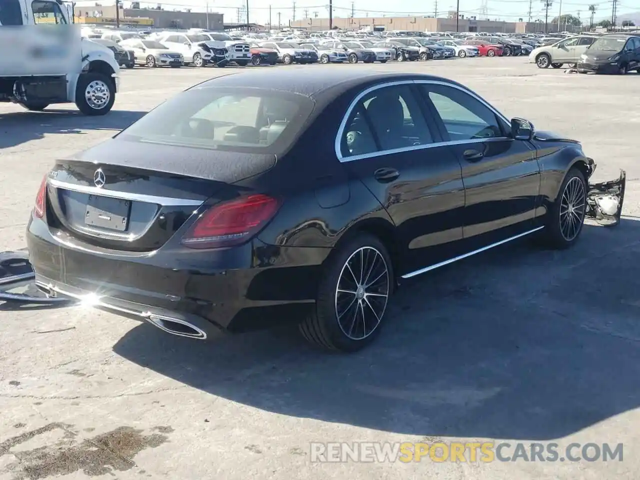 4 Photograph of a damaged car WDDWF8DB6KR457970 MERCEDES-BENZ C-CLASS 2019