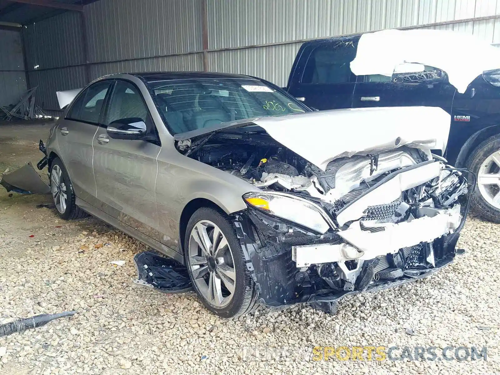 1 Photograph of a damaged car WDDWF8DB6KR481167 MERCEDES-BENZ C CLASS 2019