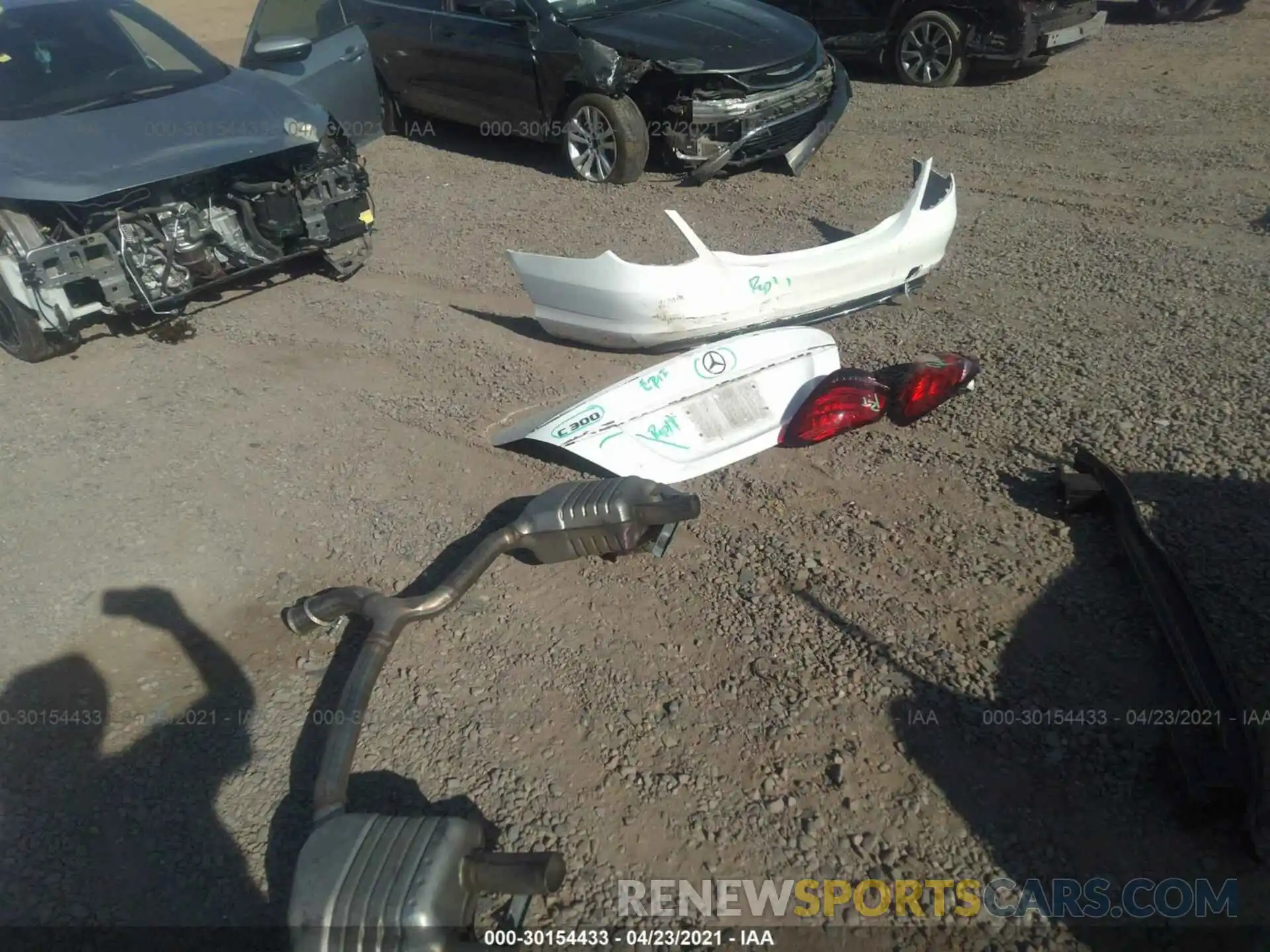 12 Photograph of a damaged car WDDWF8DB6KR483923 MERCEDES-BENZ C-CLASS 2019