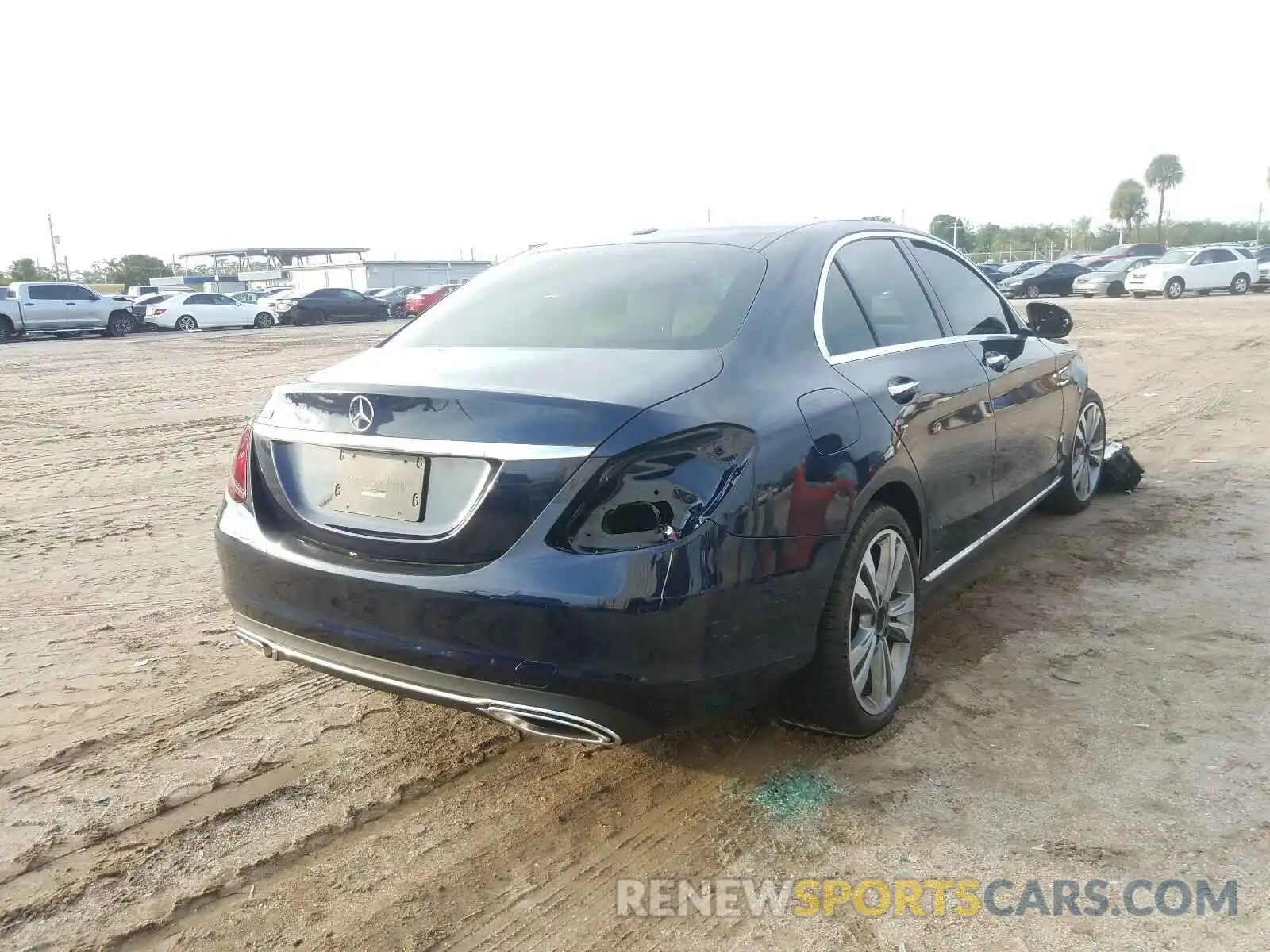 4 Photograph of a damaged car WDDWF8DB7KR481212 MERCEDES-BENZ C CLASS 2019