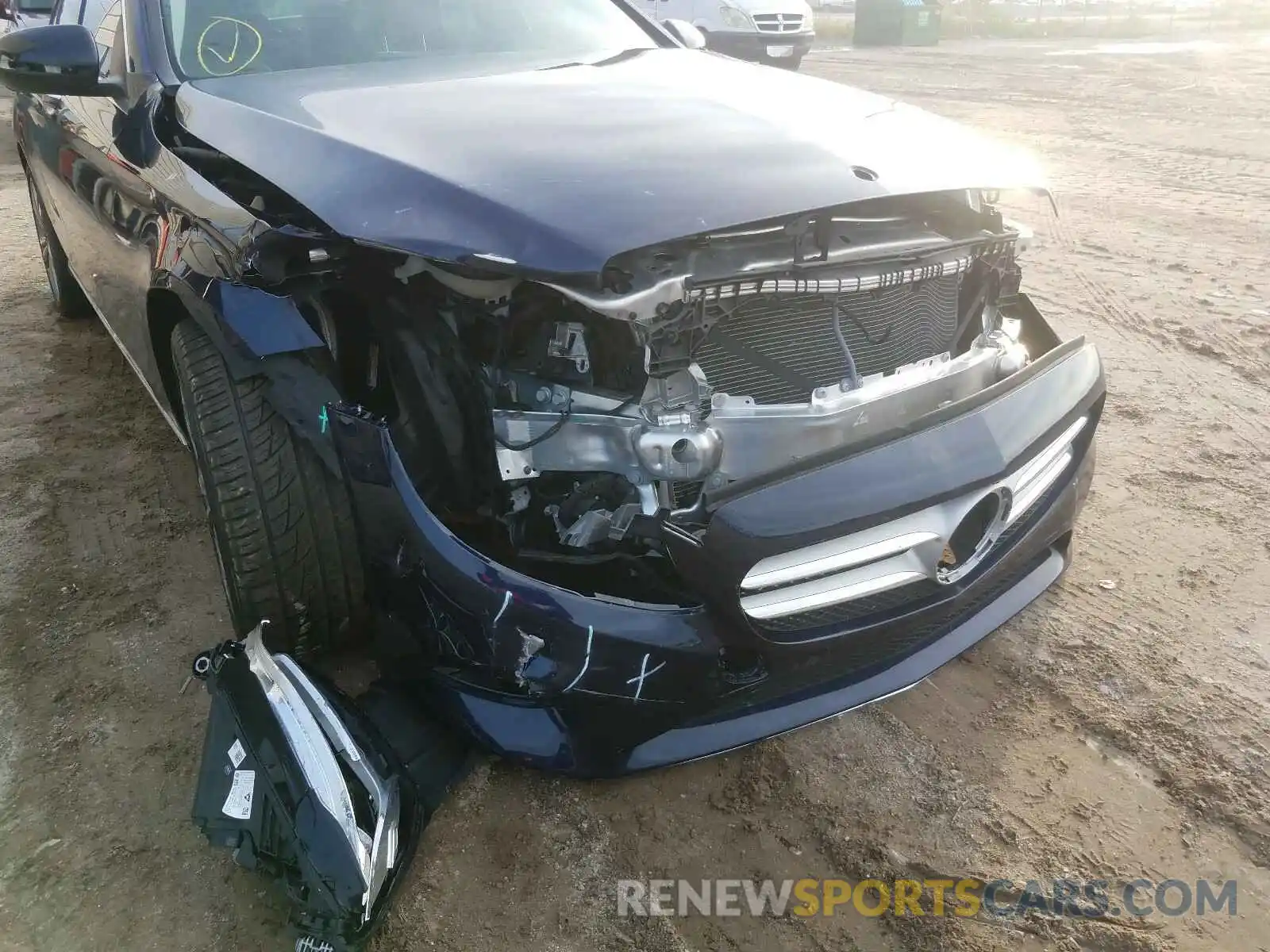 9 Photograph of a damaged car WDDWF8DB7KR481212 MERCEDES-BENZ C CLASS 2019