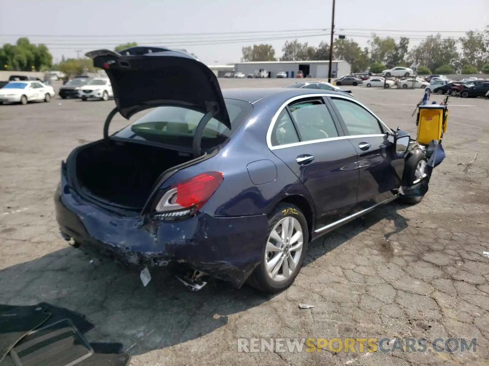 4 Photograph of a damaged car WDDWF8DB7KR516282 MERCEDES-BENZ C-CLASS 2019