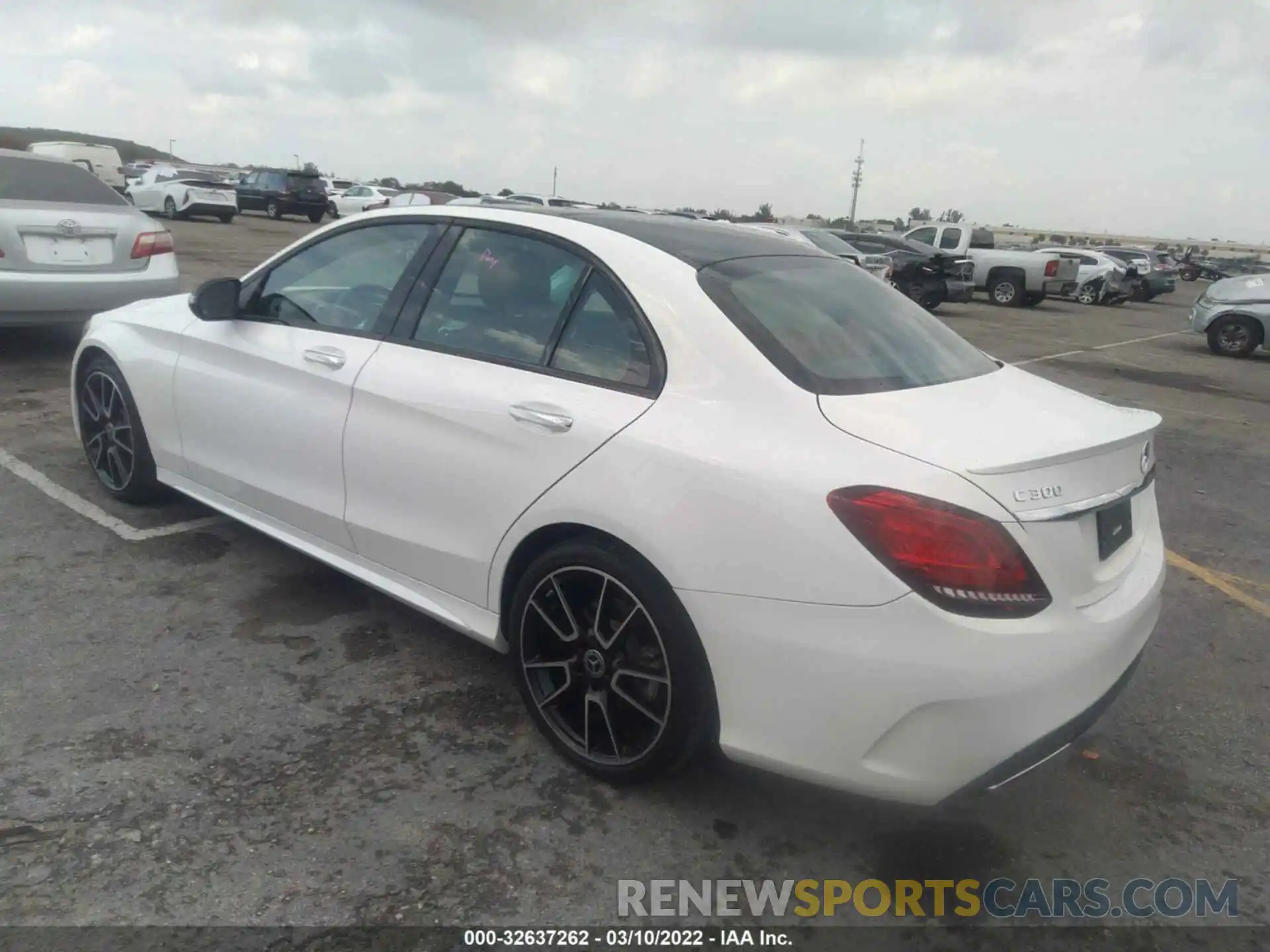 3 Photograph of a damaged car WDDWF8DB8KR481350 MERCEDES-BENZ C-CLASS 2019