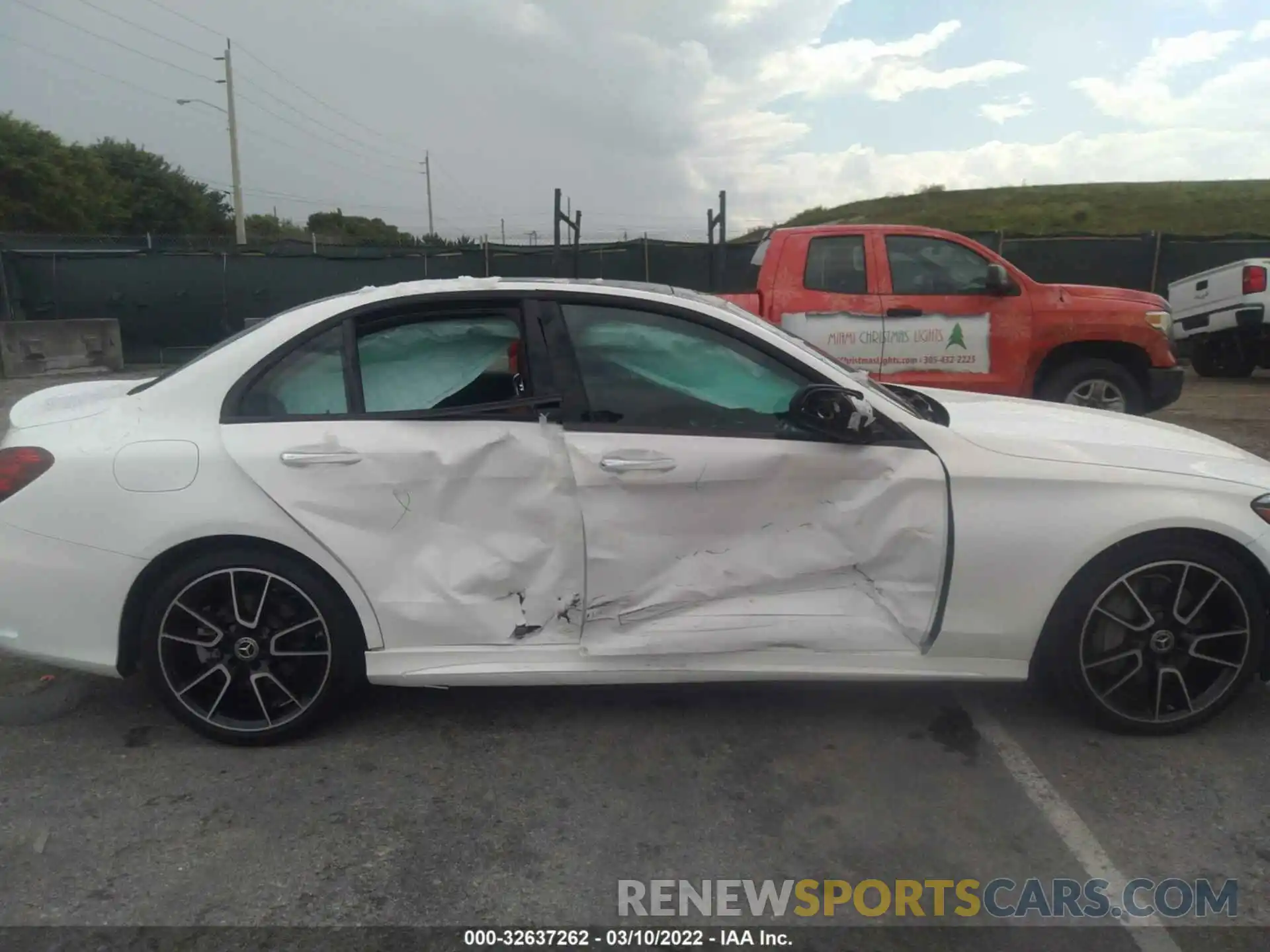 6 Photograph of a damaged car WDDWF8DB8KR481350 MERCEDES-BENZ C-CLASS 2019