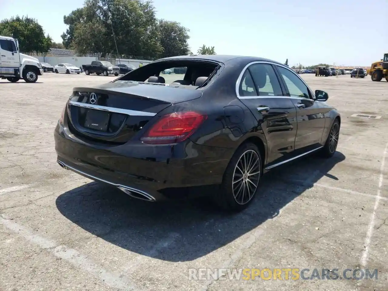 4 Photograph of a damaged car WDDWF8DB9KR519314 MERCEDES-BENZ C-CLASS 2019