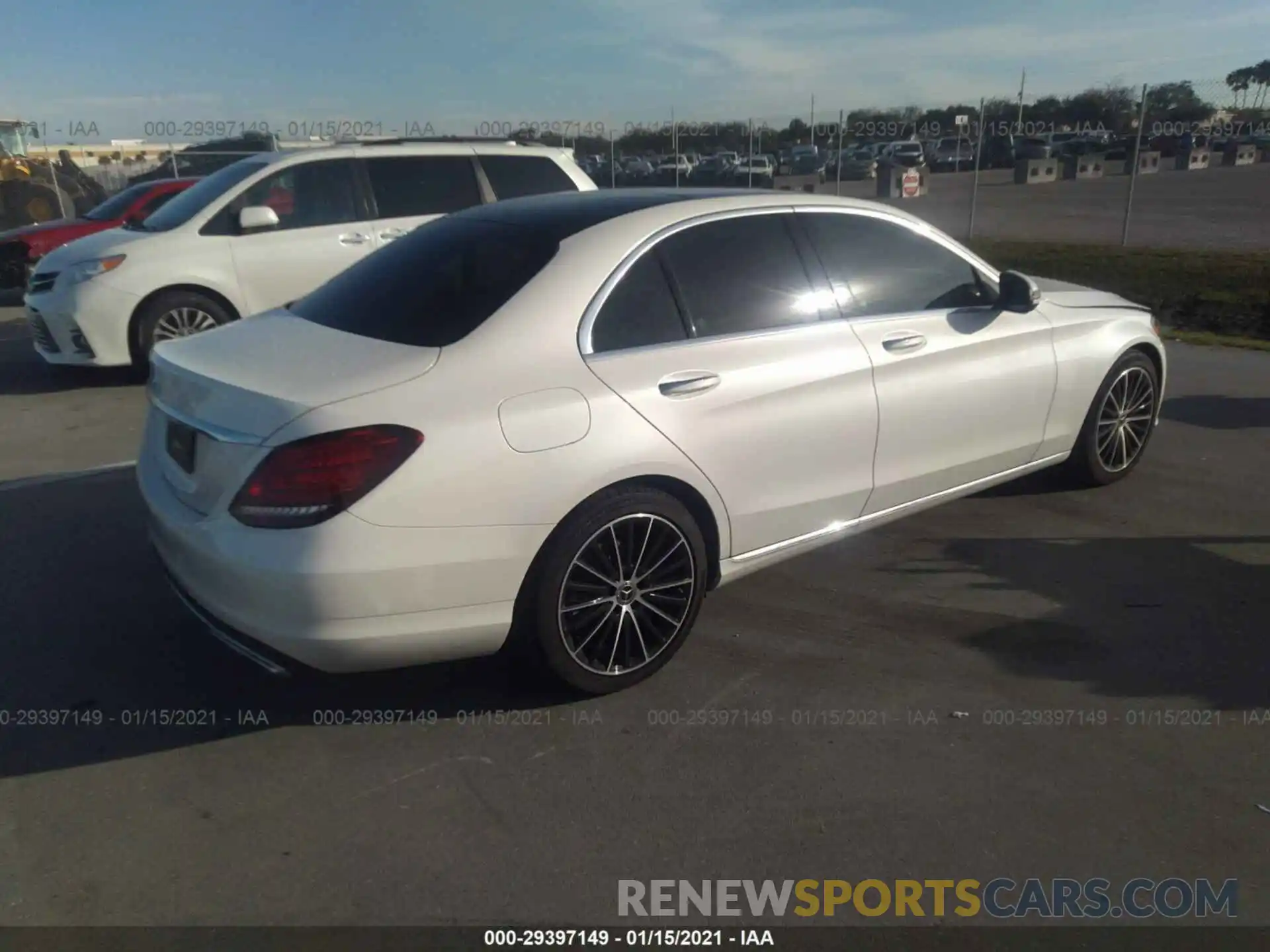 4 Photograph of a damaged car WDDWF8DBXKR502649 MERCEDES-BENZ C-CLASS 2019