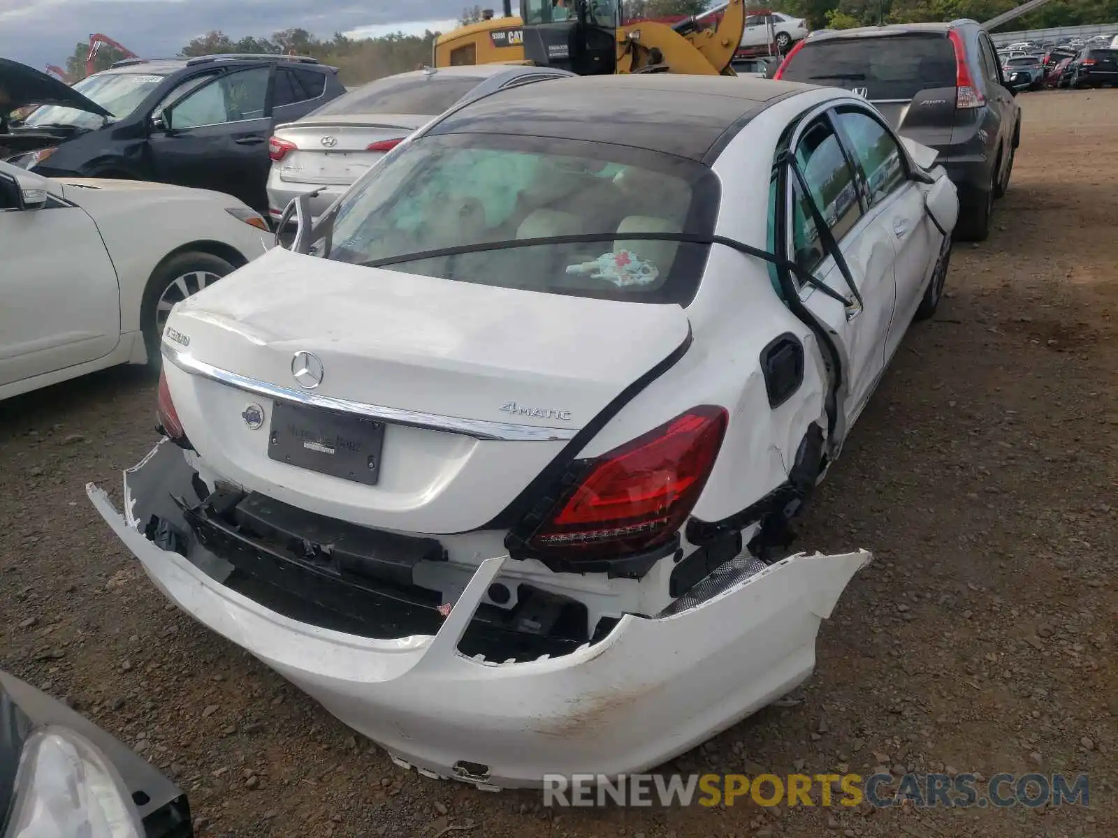 4 Photograph of a damaged car WDDWF8EB0KR479803 MERCEDES-BENZ C-CLASS 2019