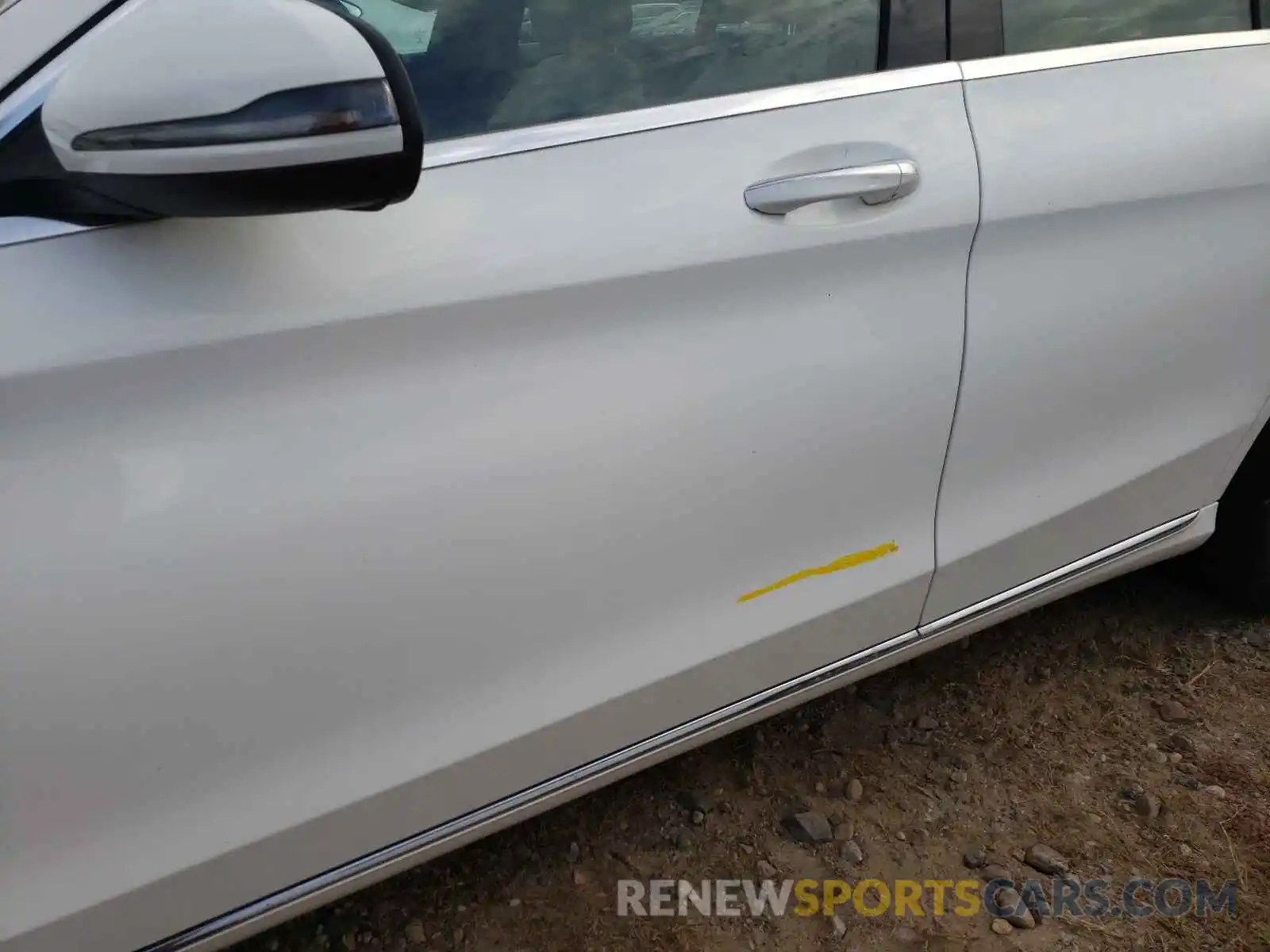 9 Photograph of a damaged car WDDWF8EB1KR483973 MERCEDES-BENZ C-CLASS 2019