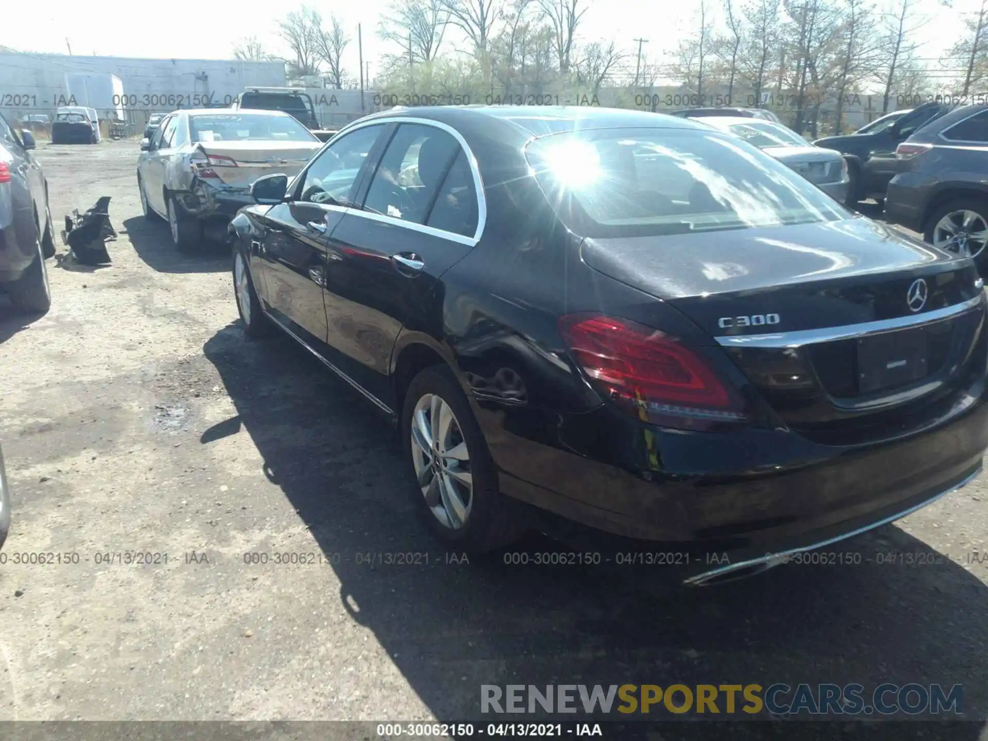 3 Photograph of a damaged car WDDWF8EB1KR512856 MERCEDES-BENZ C-CLASS 2019