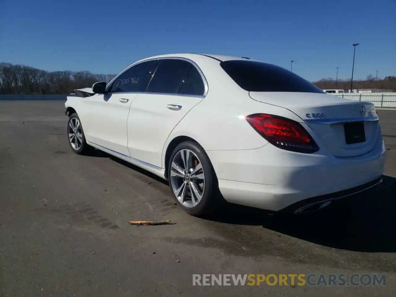 3 Photograph of a damaged car WDDWF8EB2KR482461 MERCEDES-BENZ C-CLASS 2019