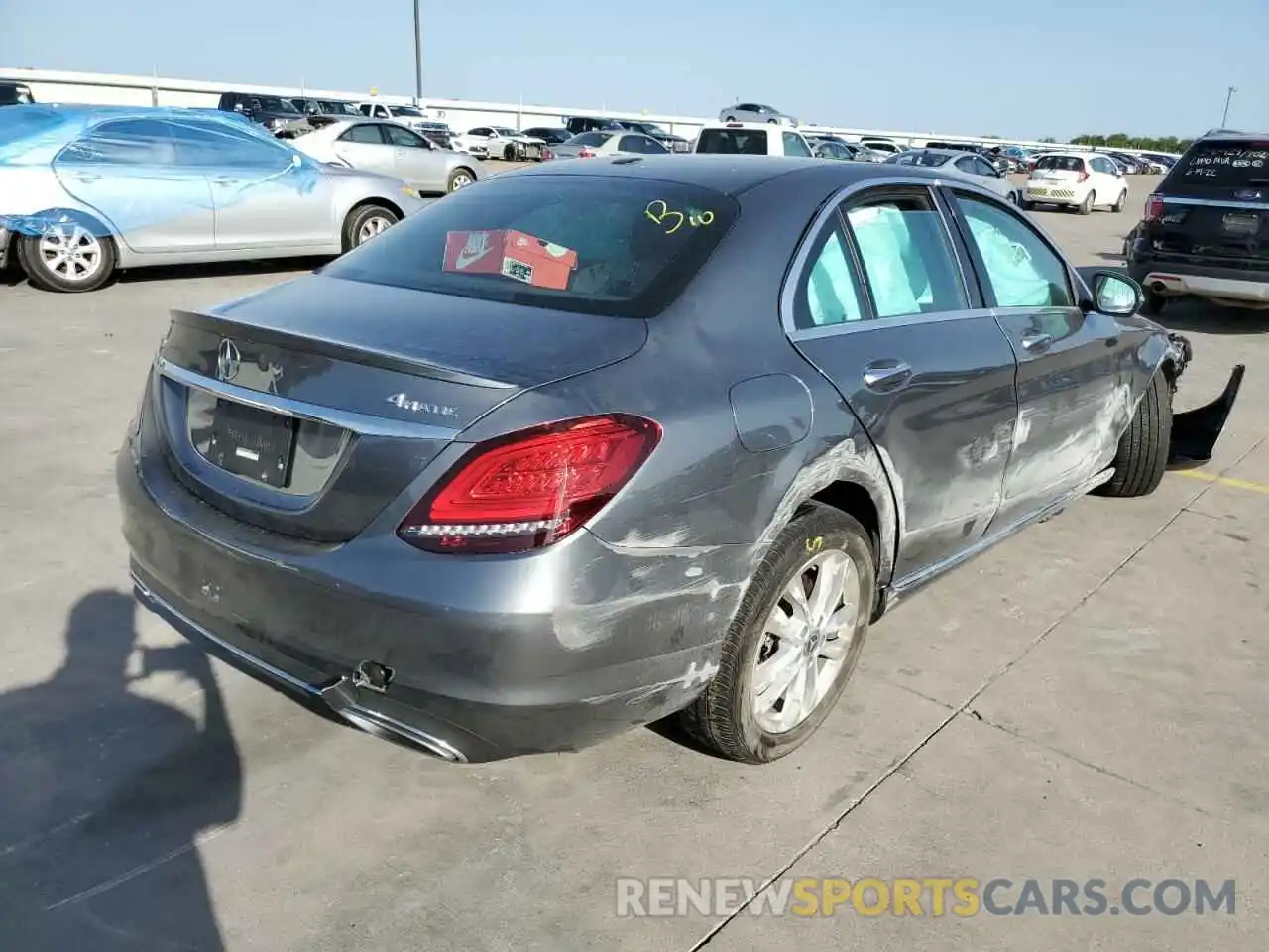 4 Фотография поврежденного автомобиля WDDWF8EB6KR484830 MERCEDES-BENZ C-CLASS 2019