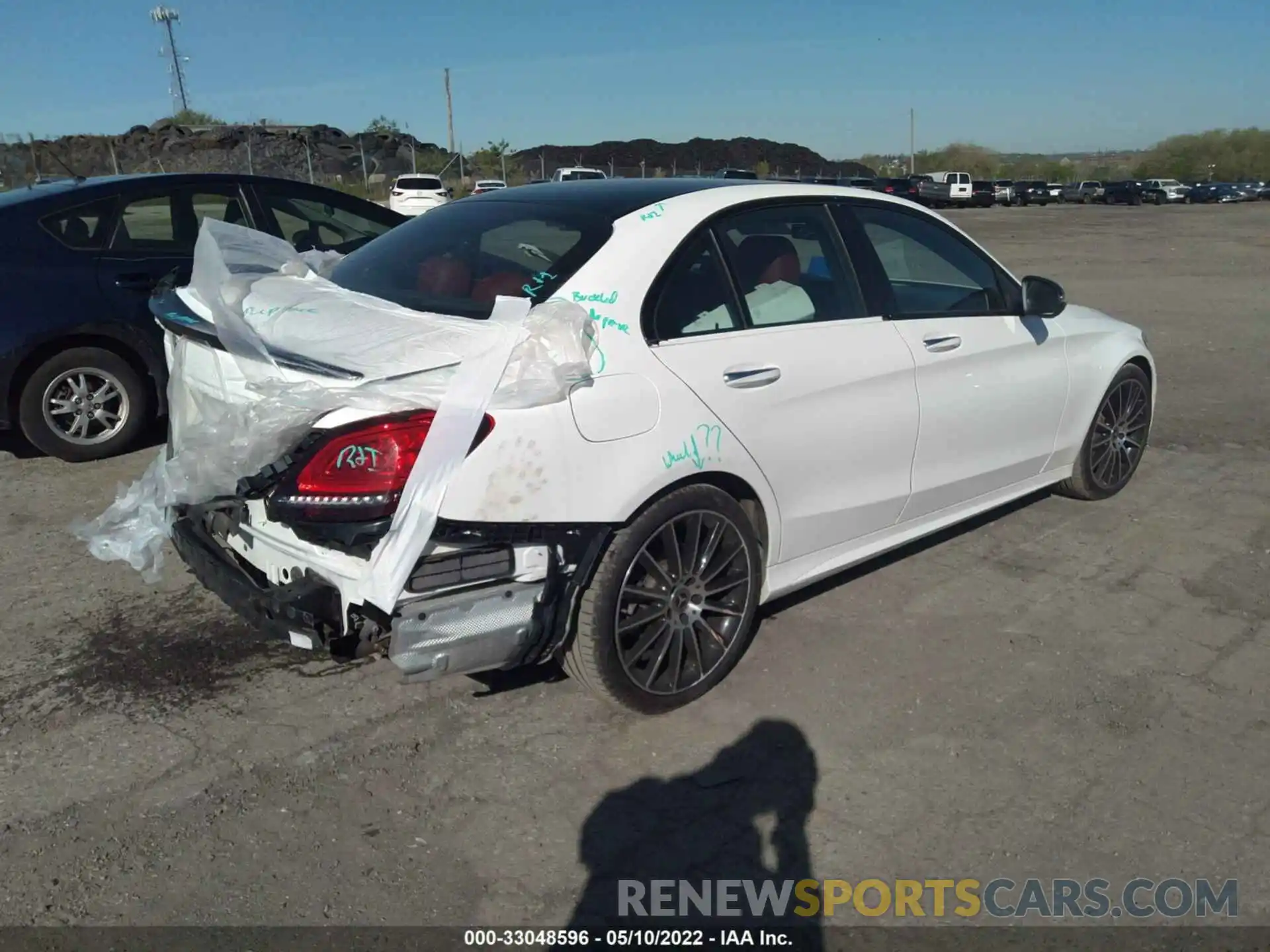 4 Photograph of a damaged car WDDWF8EB6KR513310 MERCEDES-BENZ C-CLASS 2019