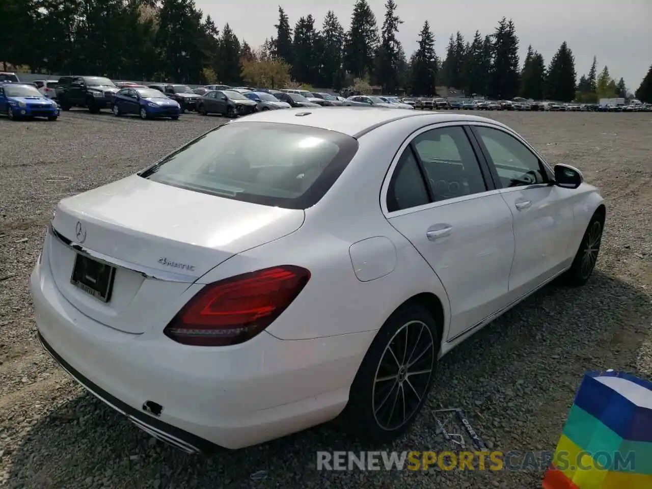 4 Photograph of a damaged car WDDWF8EB6KR519348 MERCEDES-BENZ C-CLASS 2019