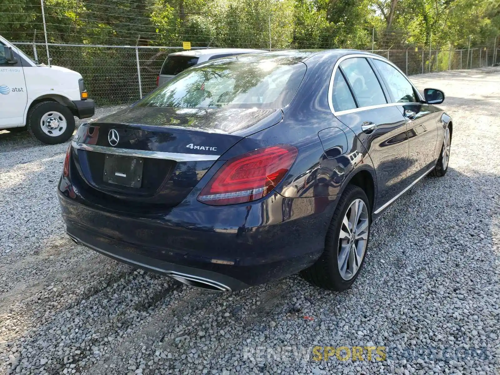 4 Photograph of a damaged car WDDWF8EB7KR466868 MERCEDES-BENZ C CLASS 2019