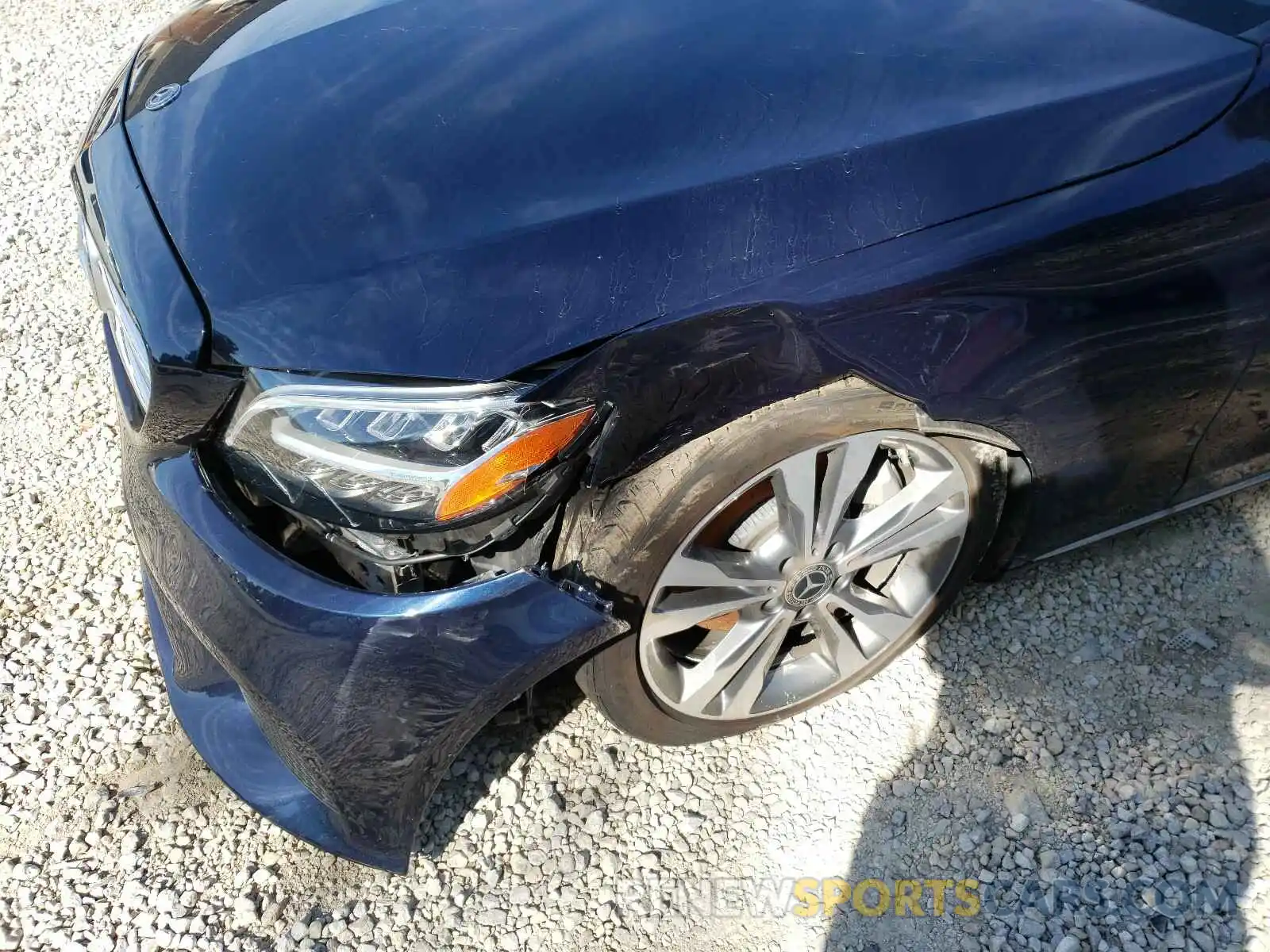 9 Photograph of a damaged car WDDWF8EB7KR466868 MERCEDES-BENZ C CLASS 2019