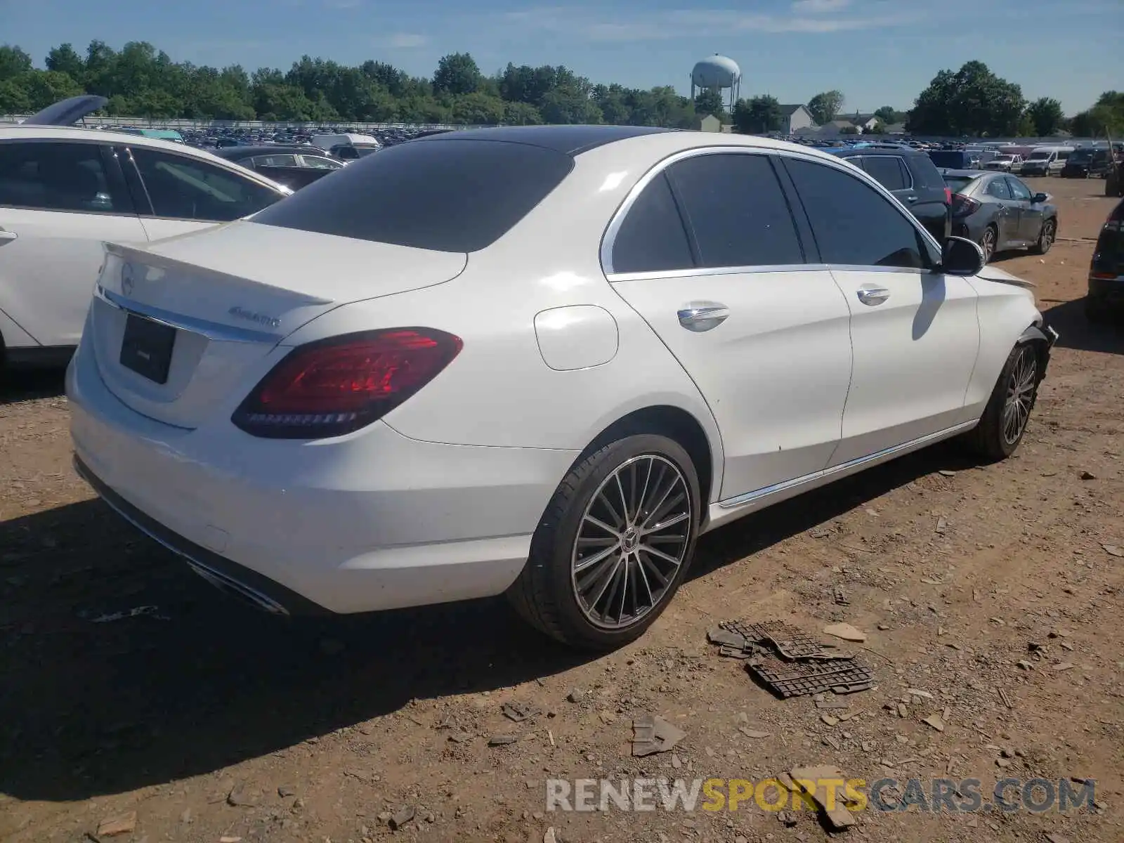 4 Photograph of a damaged car WDDWF8EB8KR505273 MERCEDES-BENZ C-CLASS 2019