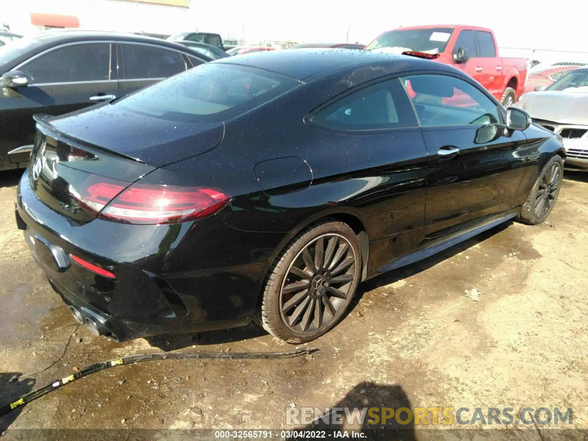 4 Photograph of a damaged car WDDWJ6EB3KF821006 MERCEDES-BENZ C-CLASS 2019