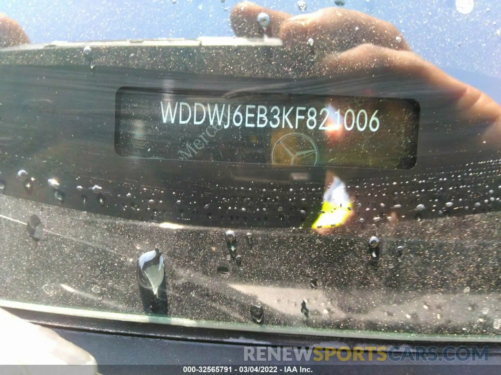 9 Photograph of a damaged car WDDWJ6EB3KF821006 MERCEDES-BENZ C-CLASS 2019