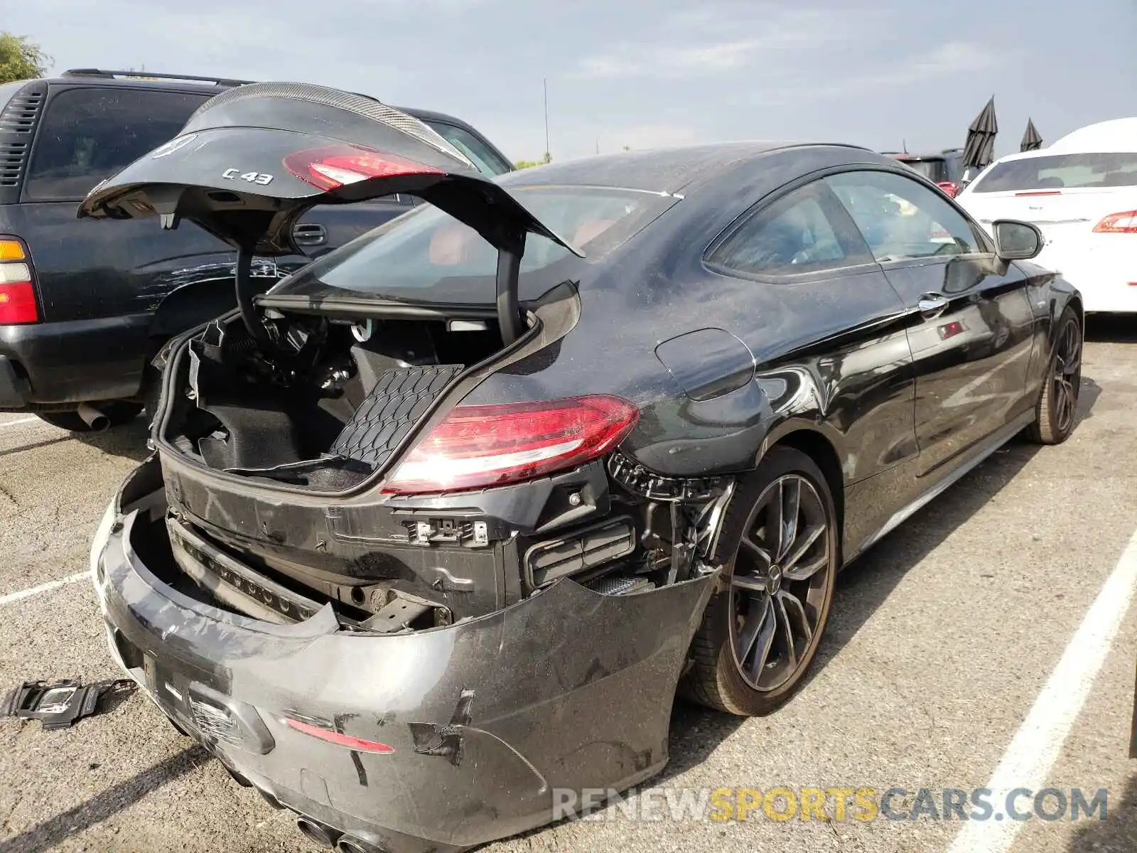 4 Photograph of a damaged car WDDWJ6EB4KF845864 MERCEDES-BENZ C-CLASS 2019