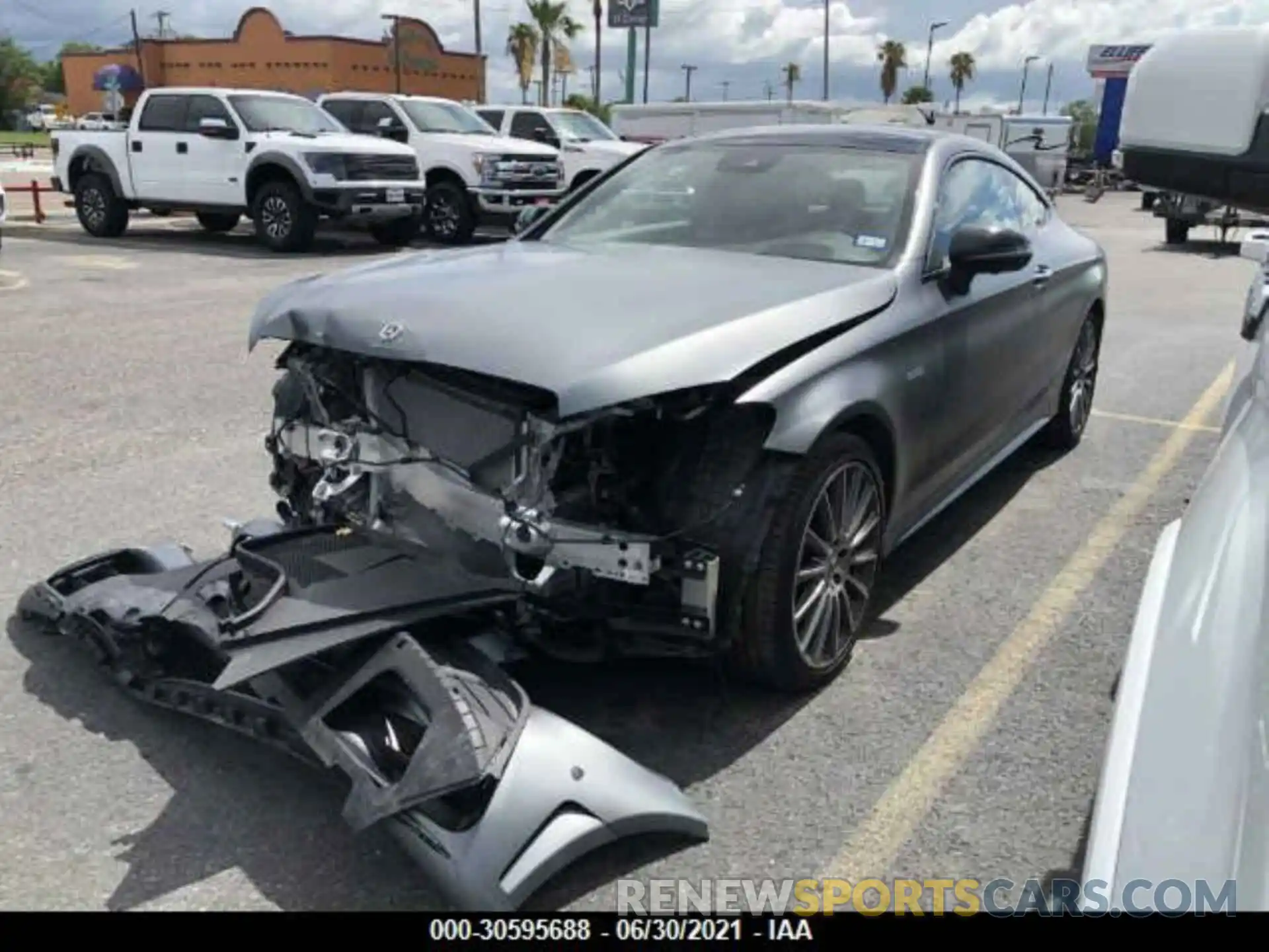2 Фотография поврежденного автомобиля WDDWJ6EB9KF837906 MERCEDES-BENZ C-CLASS 2019