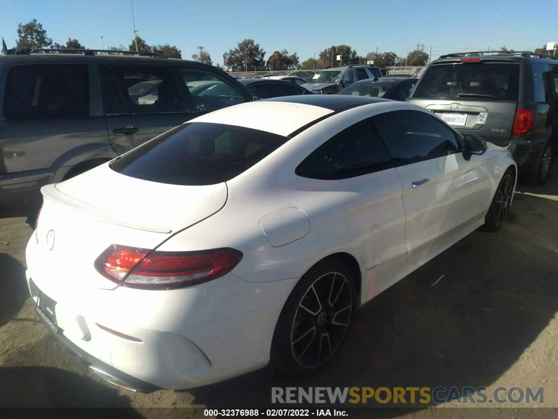 4 Photograph of a damaged car WDDWJ8DB3KF871756 MERCEDES-BENZ C-CLASS 2019