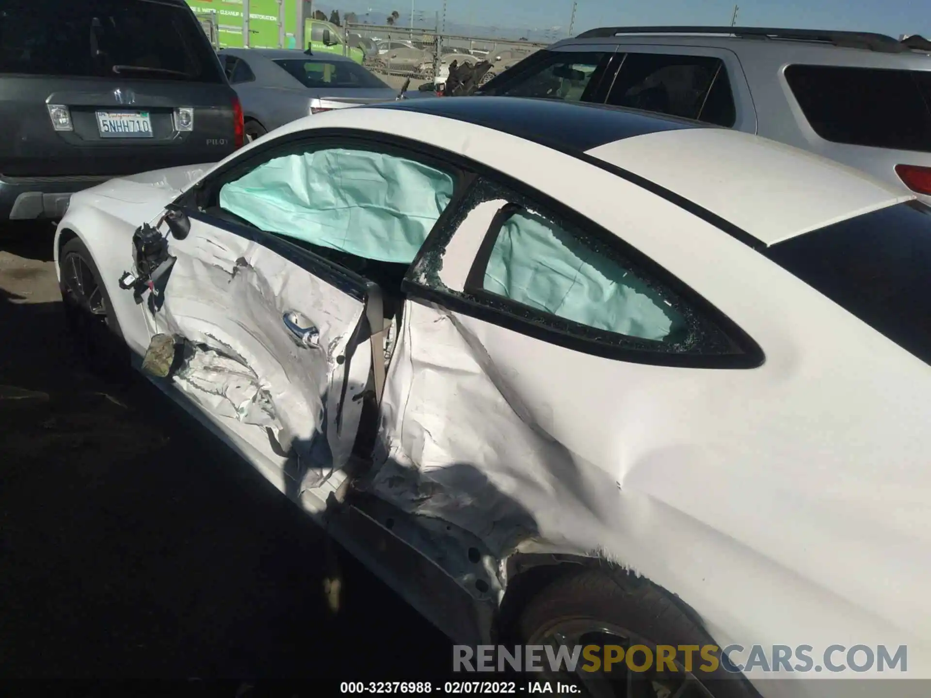 6 Photograph of a damaged car WDDWJ8DB3KF871756 MERCEDES-BENZ C-CLASS 2019