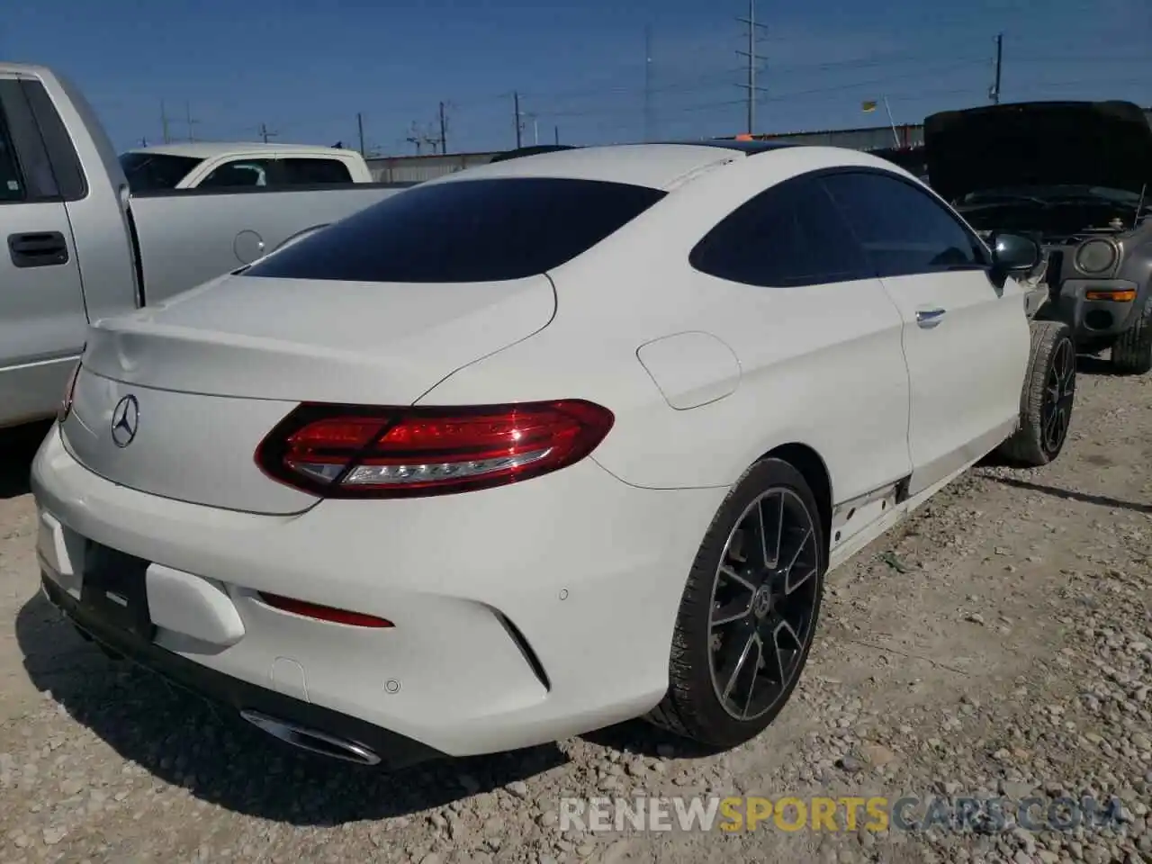 4 Photograph of a damaged car WDDWJ8DB3KF928246 MERCEDES-BENZ C-CLASS 2019