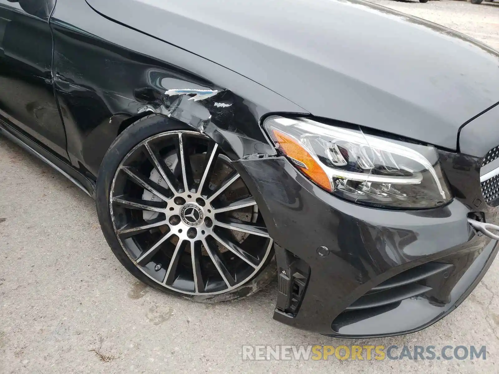 9 Photograph of a damaged car WDDWJ8DB4KF783234 MERCEDES-BENZ C-CLASS 2019