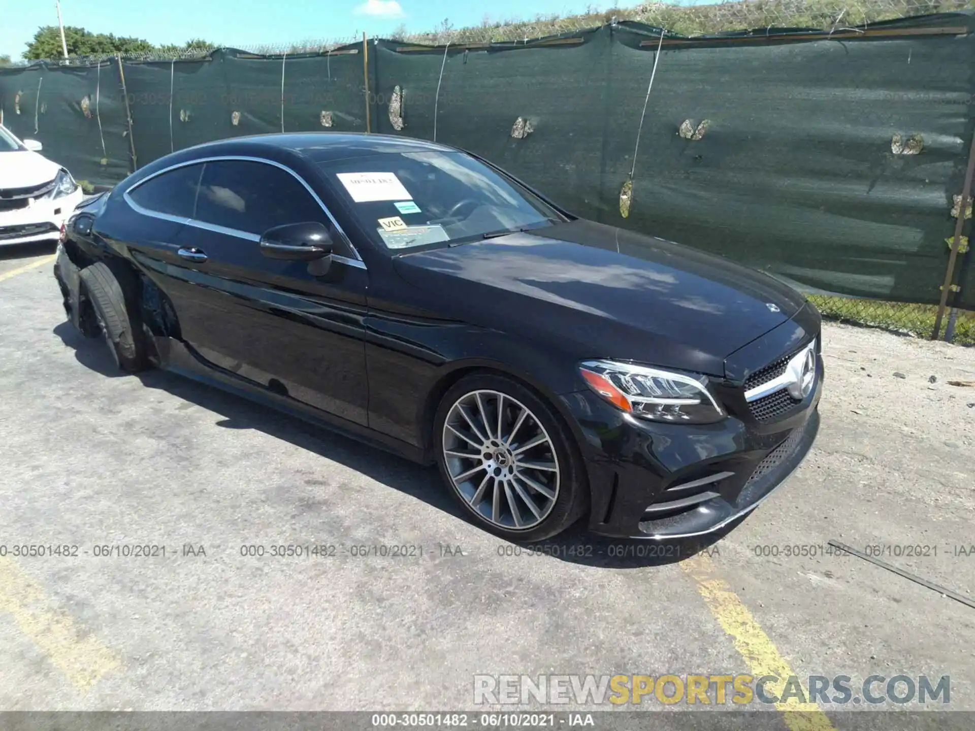 1 Photograph of a damaged car WDDWJ8DB4KF835882 MERCEDES-BENZ C-CLASS 2019