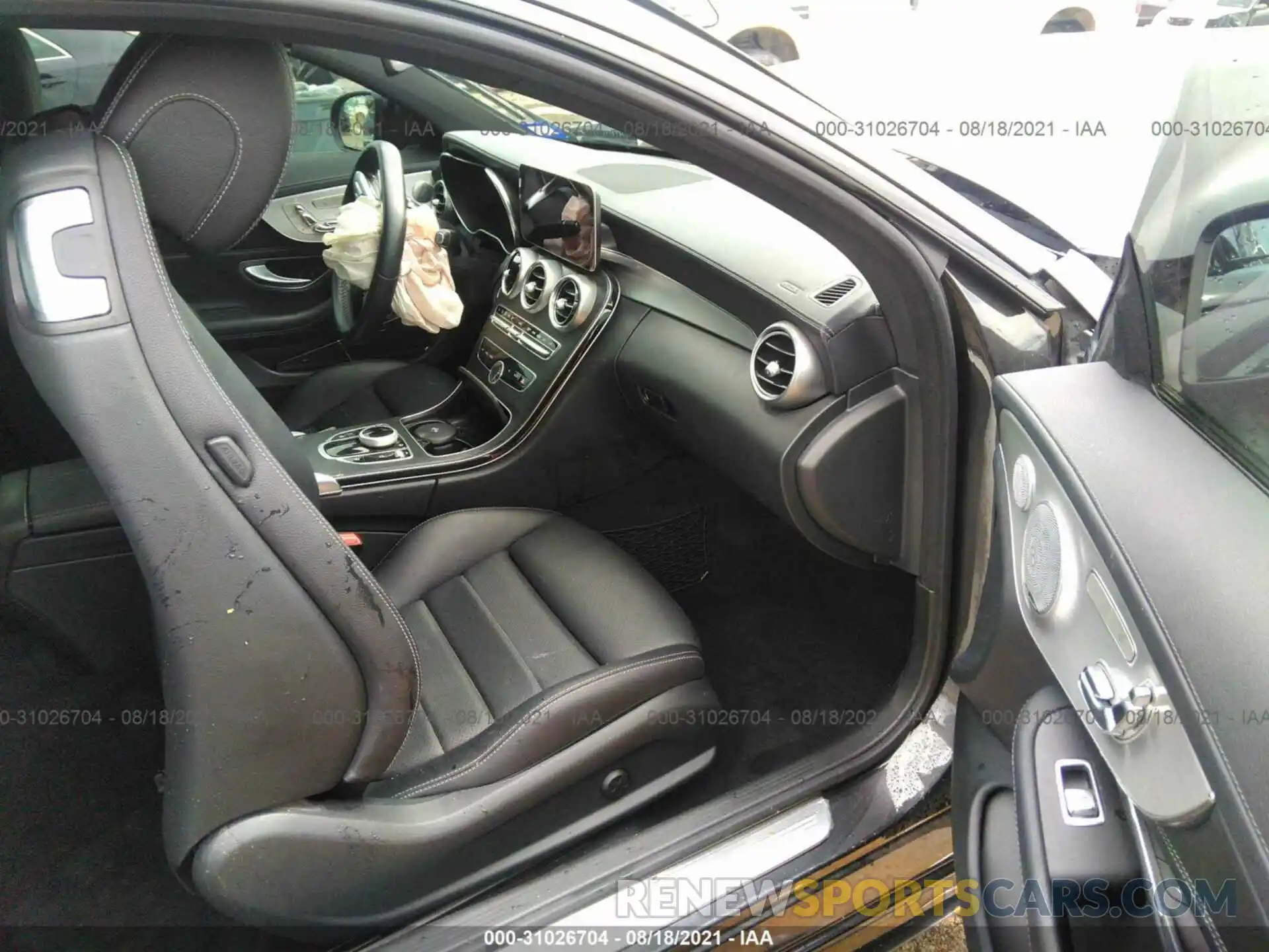 5 Photograph of a damaged car WDDWJ8DB4KF852729 MERCEDES-BENZ C-CLASS 2019