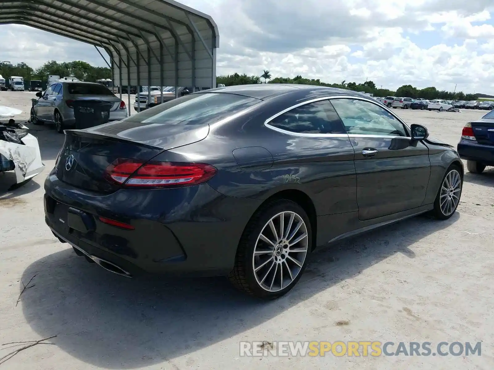 4 Photograph of a damaged car WDDWJ8DB5KF814166 MERCEDES-BENZ C CLASS 2019