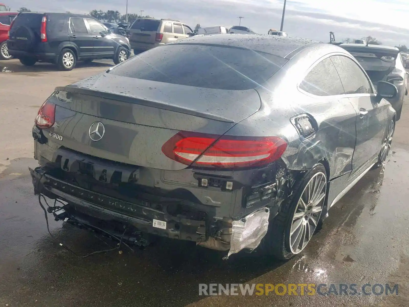 4 Photograph of a damaged car WDDWJ8DB6KF777094 MERCEDES-BENZ C CLASS 2019