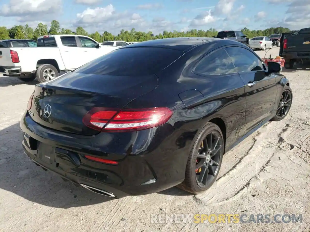 4 Photograph of a damaged car WDDWJ8DB8KF894899 MERCEDES-BENZ C-CLASS 2019