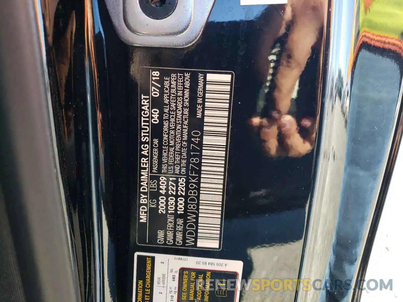 10 Photograph of a damaged car WDDWJ8DB9KF781740 MERCEDES-BENZ C-CLASS 2019