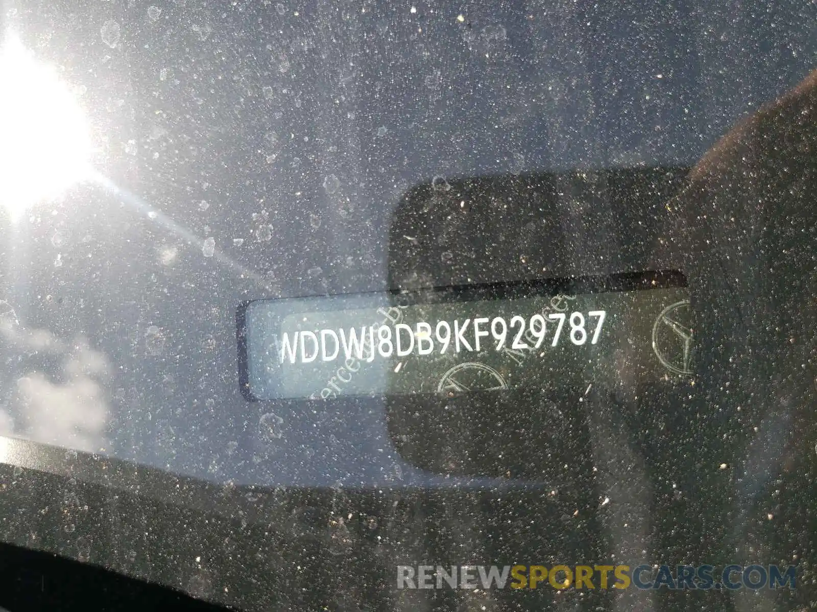 10 Photograph of a damaged car WDDWJ8DB9KF929787 MERCEDES-BENZ C-CLASS 2019