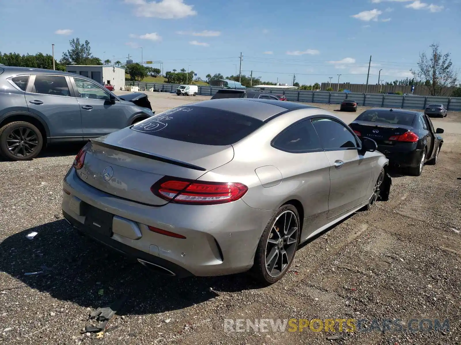 4 Photograph of a damaged car WDDWJ8DB9KF929787 MERCEDES-BENZ C-CLASS 2019