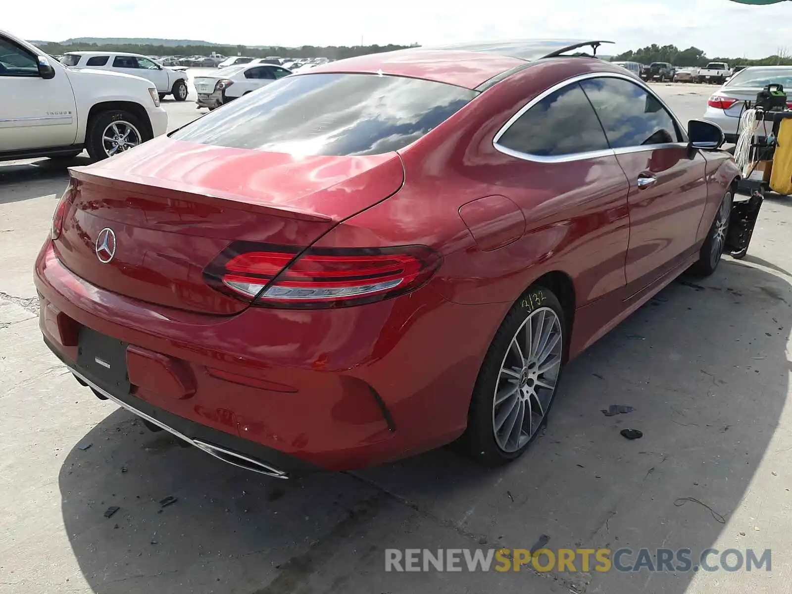 4 Photograph of a damaged car WDDWJ8DBXKF857773 MERCEDES-BENZ C-CLASS 2019