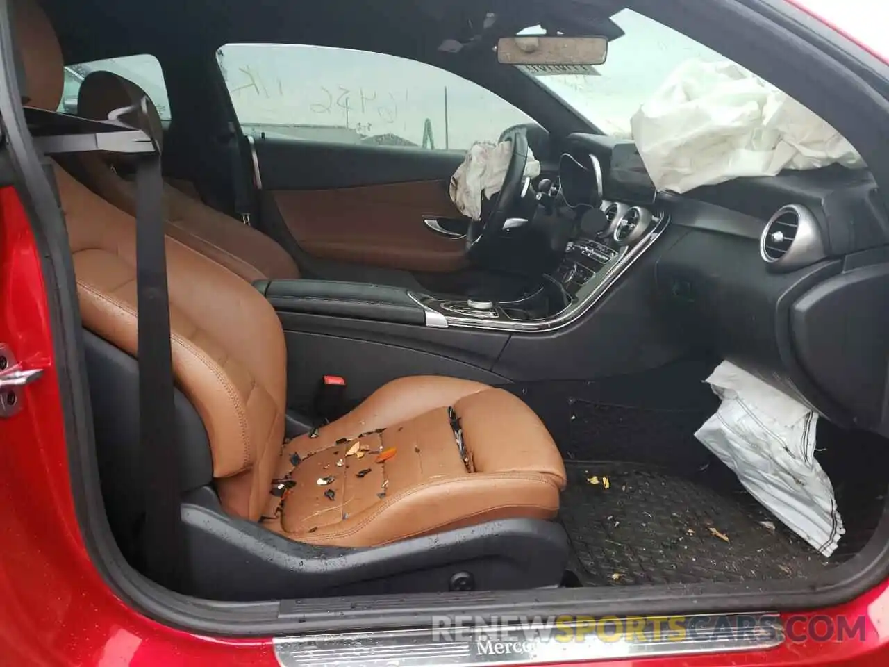 5 Photograph of a damaged car WDDWJ8EB2KF804287 MERCEDES-BENZ C-CLASS 2019