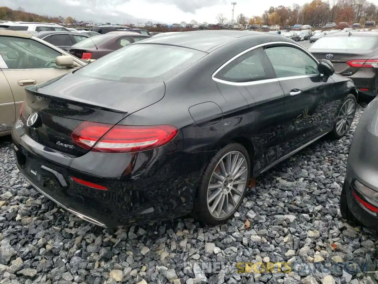 4 Photograph of a damaged car WDDWJ8EB2KF830775 MERCEDES-BENZ C-CLASS 2019