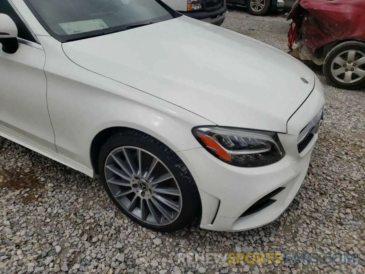 9 Photograph of a damaged car WDDWJ8EB5KF832777 MERCEDES-BENZ C CLASS 2019