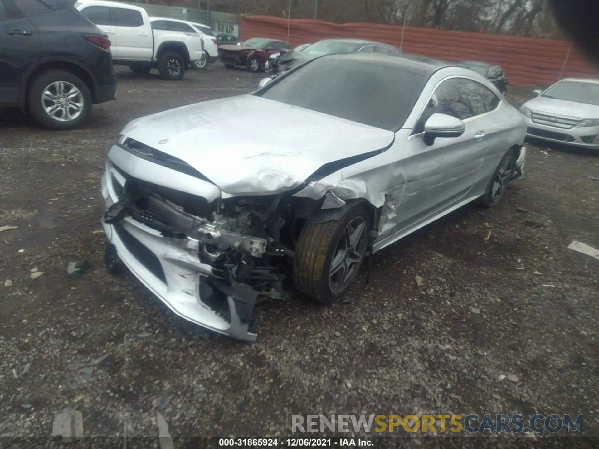 2 Photograph of a damaged car WDDWJ8EB7KF806911 MERCEDES-BENZ C-CLASS 2019