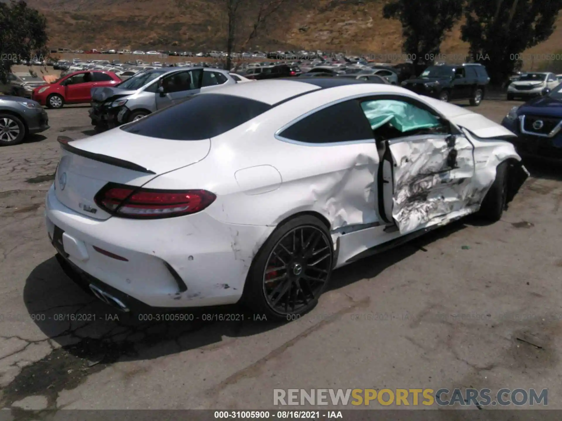 4 Photograph of a damaged car WDDWJ8HB8KF924249 MERCEDES-BENZ C-CLASS 2019