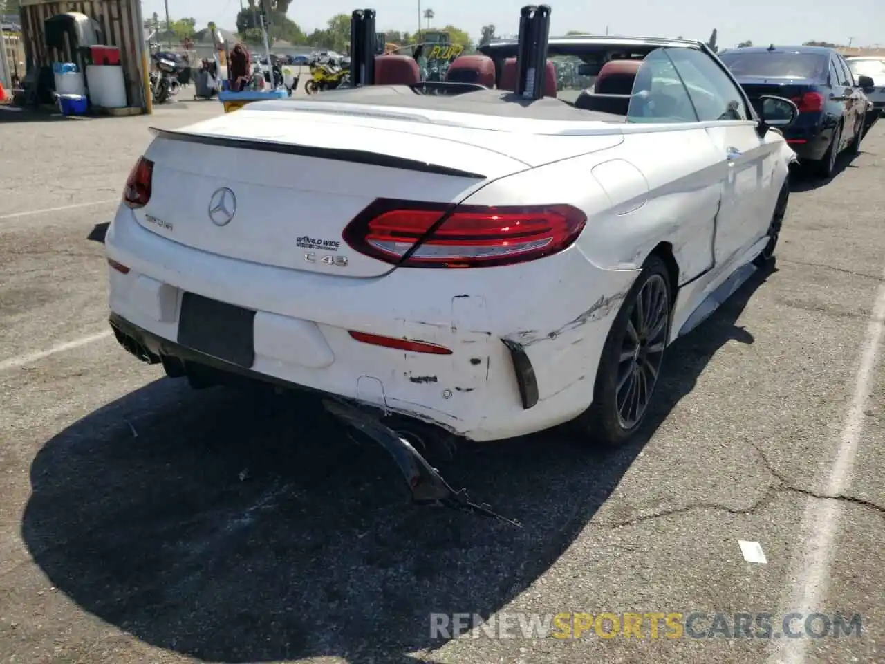 4 Photograph of a damaged car WDDWK6EB3KF846713 MERCEDES-BENZ C-CLASS 2019