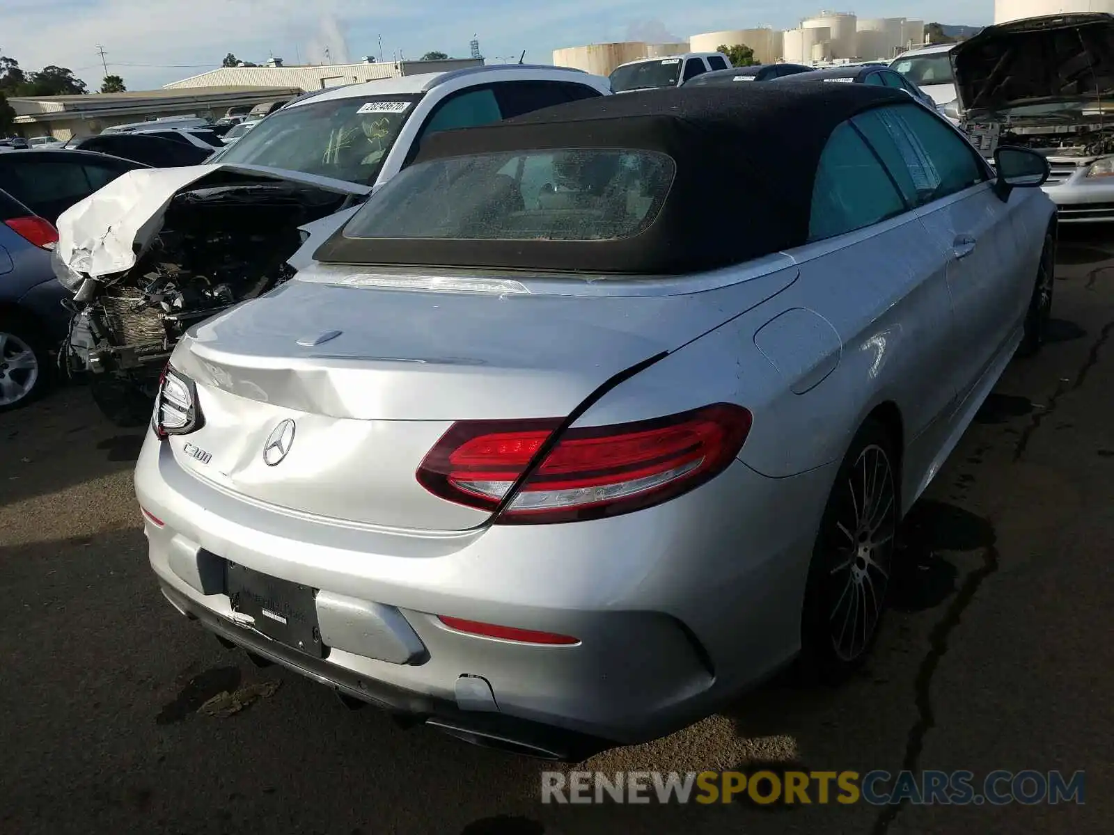 4 Photograph of a damaged car WDDWK8DB3KF781813 MERCEDES-BENZ C CLASS 2019