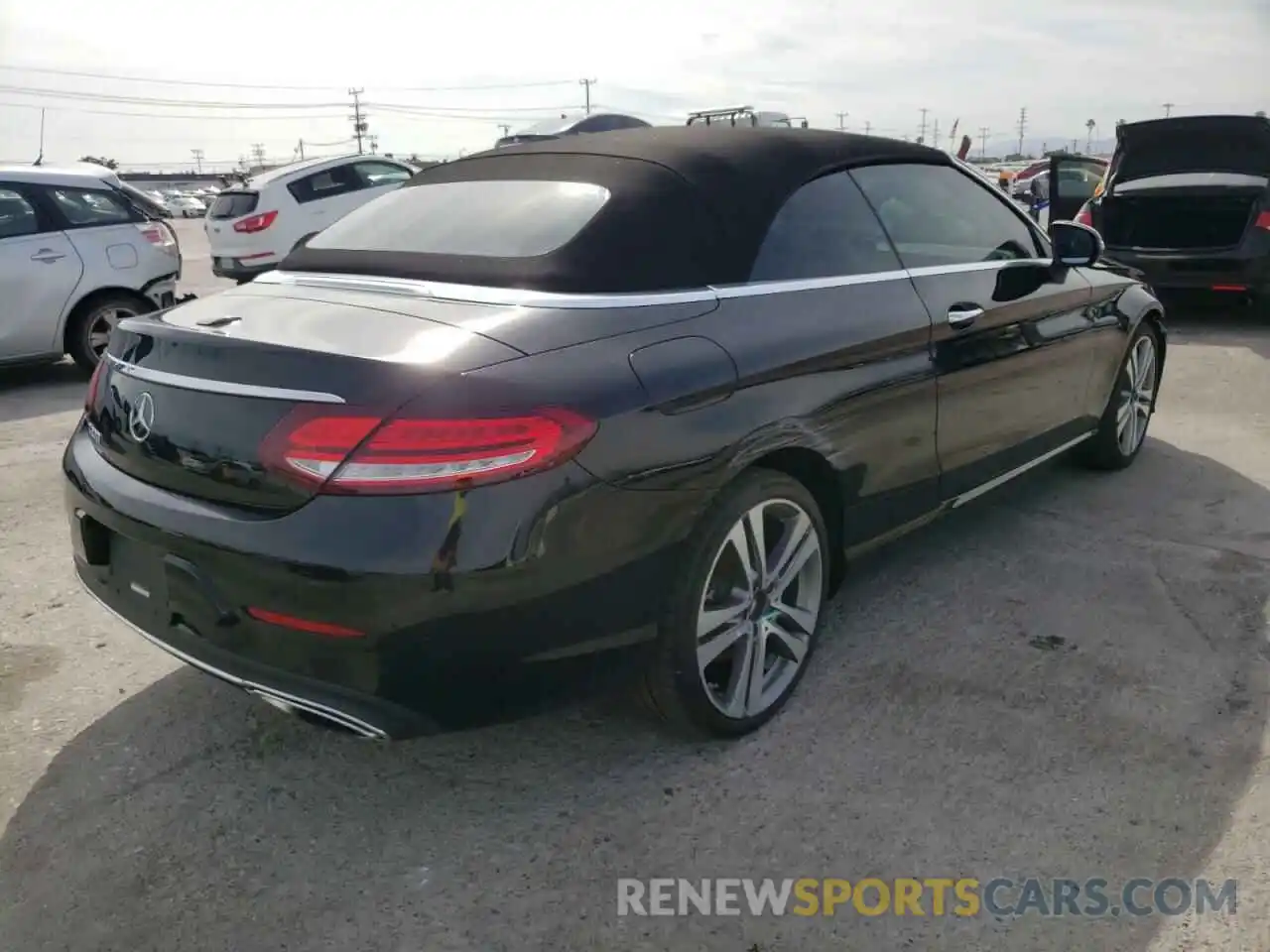 4 Photograph of a damaged car WDDWK8DB9KF769374 MERCEDES-BENZ C-CLASS 2019