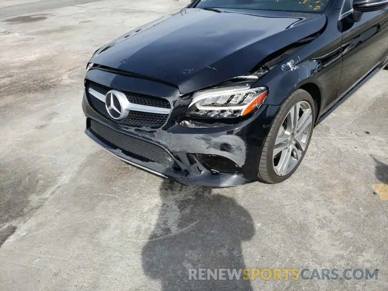 9 Photograph of a damaged car WDDWK8DB9KF769374 MERCEDES-BENZ C-CLASS 2019