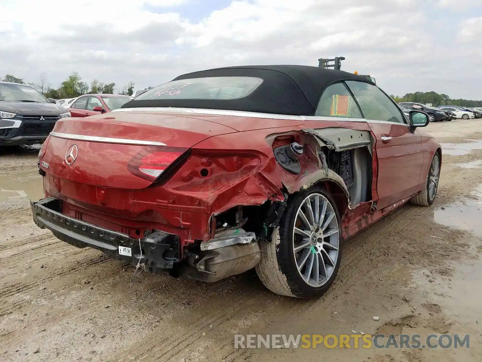 4 Photograph of a damaged car WDDWK8DB9KF841173 MERCEDES-BENZ C CLASS 2019