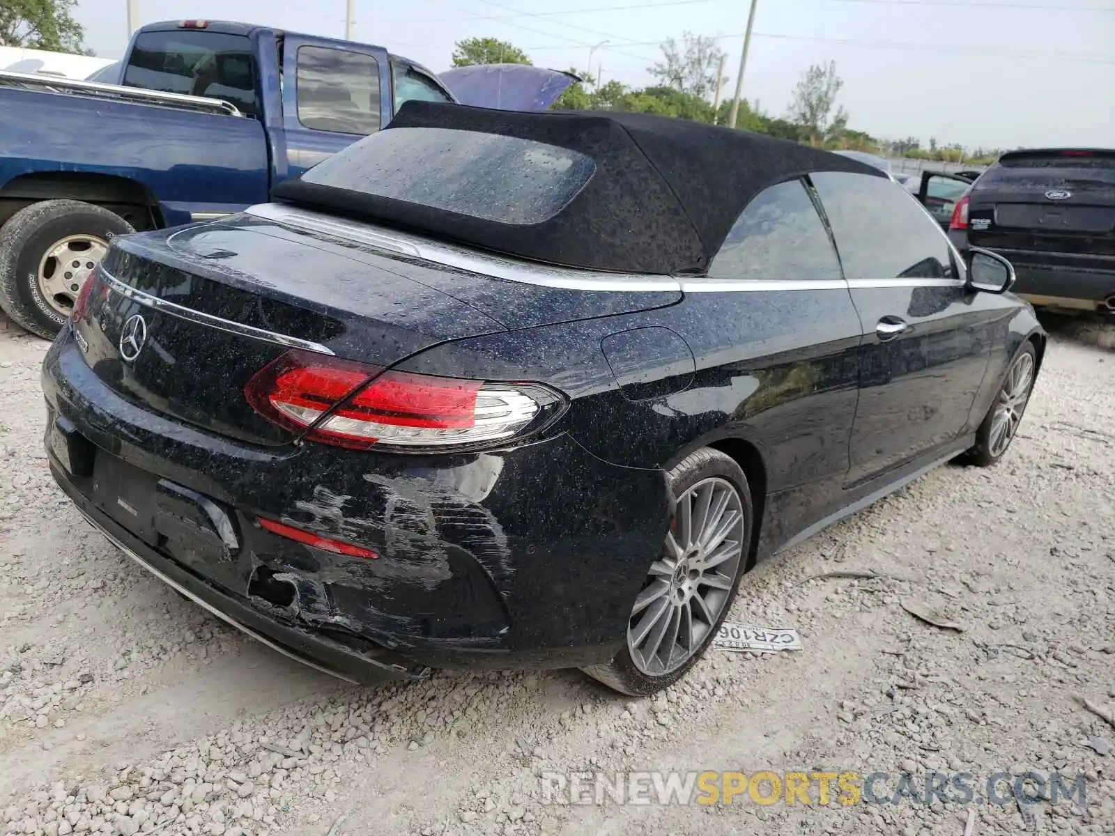 4 Photograph of a damaged car WDDWK8DBXKF774521 MERCEDES-BENZ C-CLASS 2019