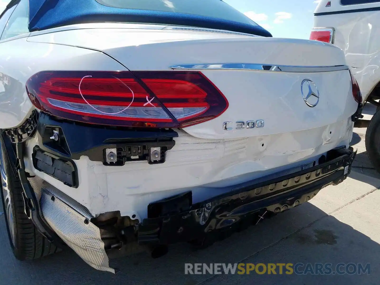 9 Photograph of a damaged car WDDWK8DBXKF783896 MERCEDES-BENZ C CLASS 2019